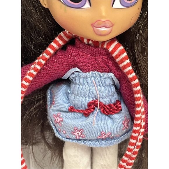 Bratz Kidz YASMIN Doll with outfit Winter Vacation w/ snowtube MGA 2004 - Picture 6 of 14